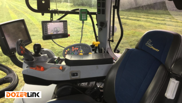 New Holland T7.225 AC at Oct 03 02-35-27